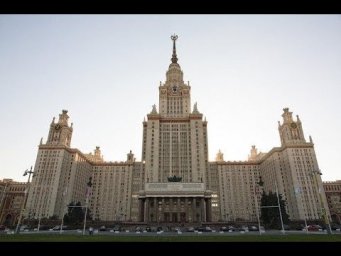 Две параболы касаются в точке лежащей на оси Ox Через точку D вторую точку пересечения первой
