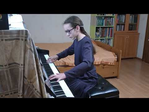 Nadezhda Melikhova (10-11 years old) plays Bach