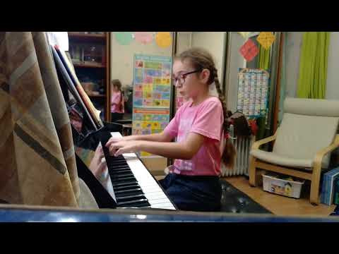 Nadezhda Melikhova (age 9-10) plays Bach, Grieg, Czerny and her own composition (archive recordings)